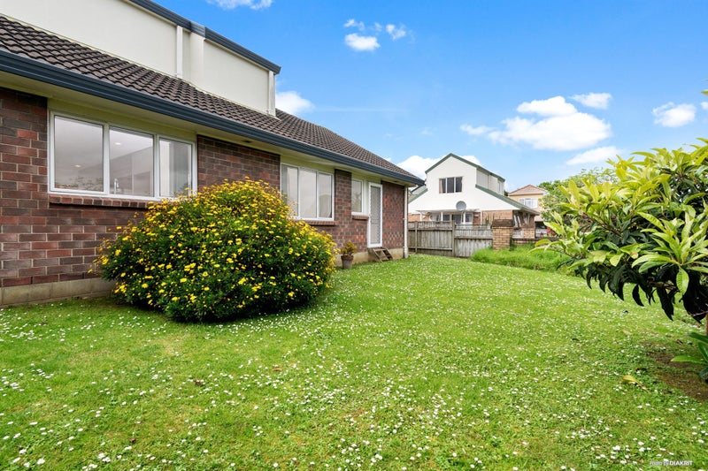 41 Central Park Drive, Te Atatu South, Auckland - Carousel 2