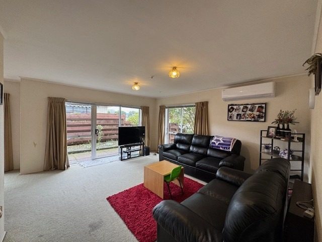 1/18 Rainforth Street, Roslyn, Palmerston North - Carousel 2