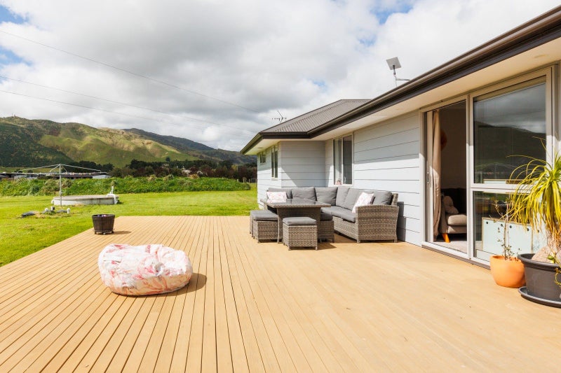 73 Williams Road, Tokomaru - Carousel 2