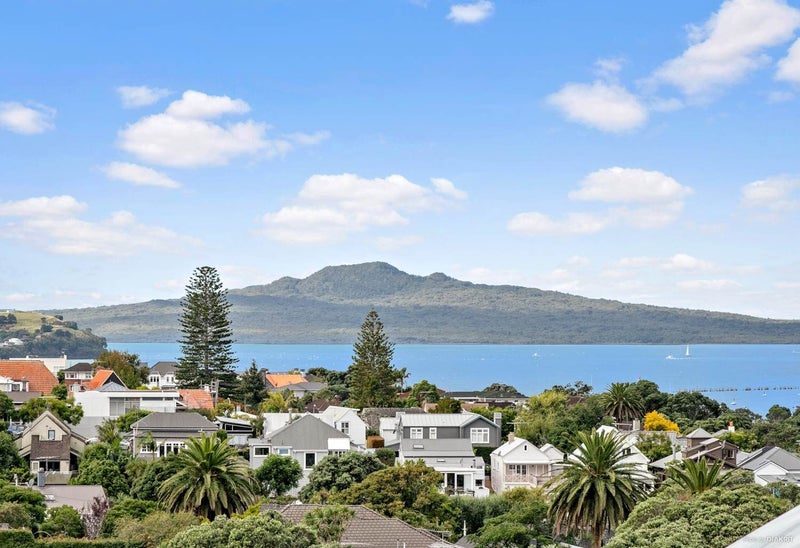 52B Brighton Road, Parnell, Auckland - Carousel 2