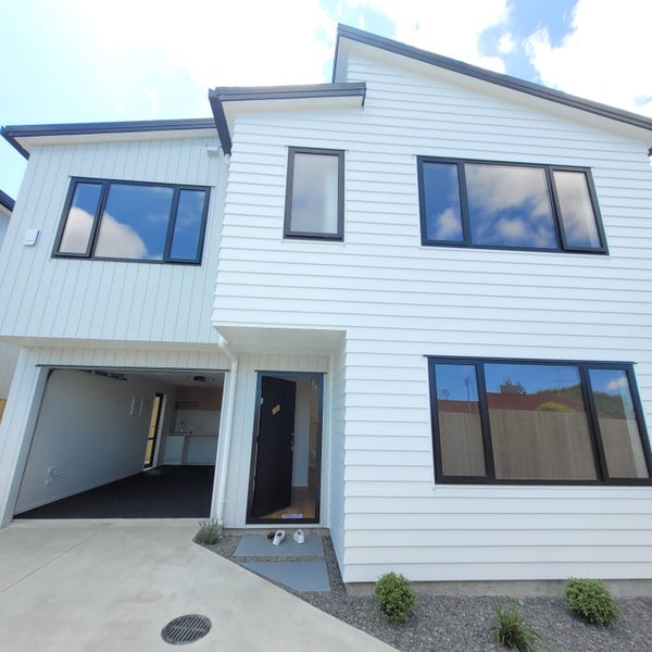 76C Chartwell Avenue, Glenfield, Auckland - Carousel 1