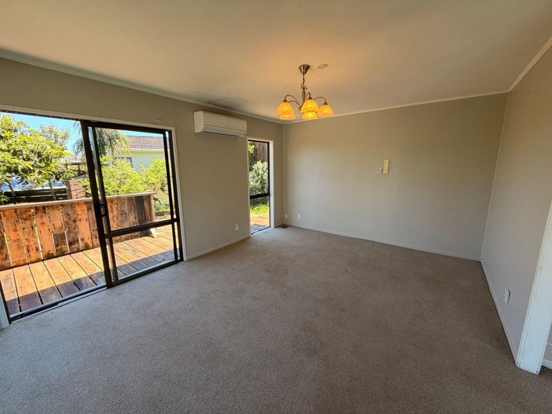 8 Le Havre Place, Takanini, Auckland - Carousel 2