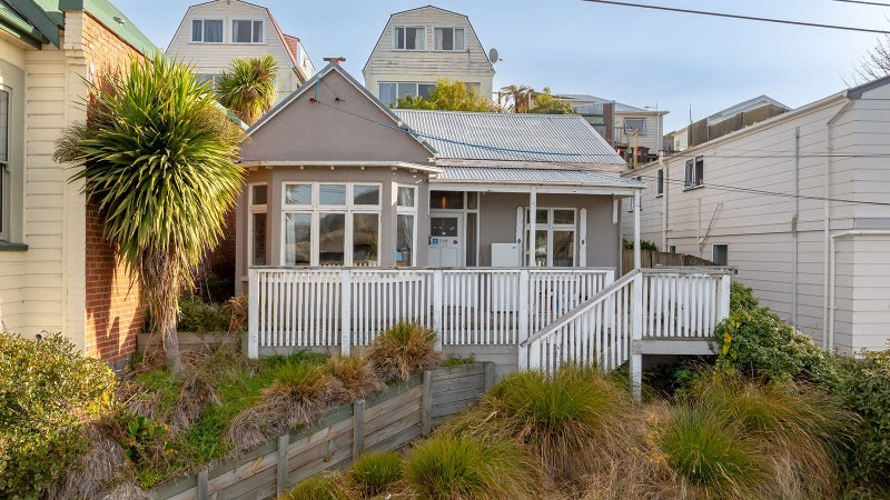 142 Forth Street, North Dunedin, Dunedin - Carousel 1