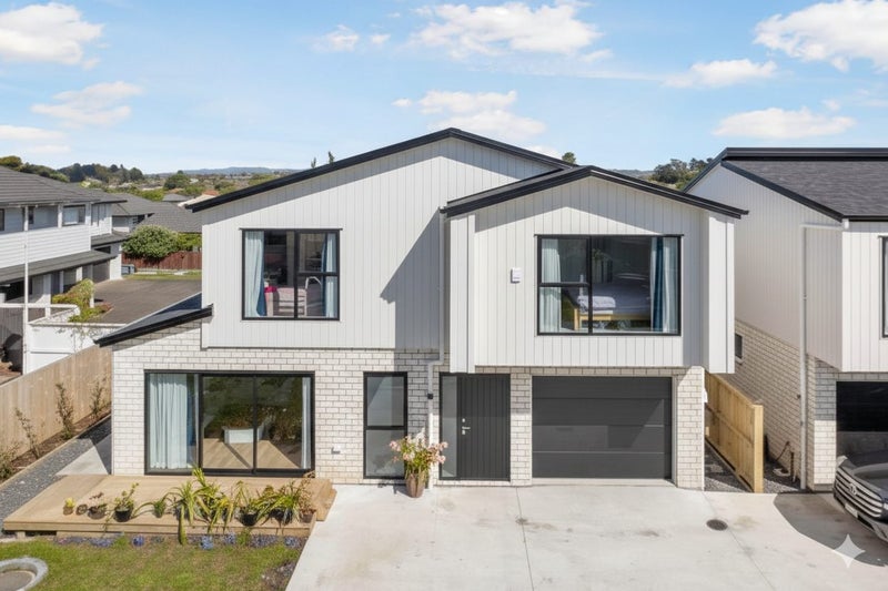 33B Galsworthy Place, Bucklands Beach, Auckland - Carousel 1