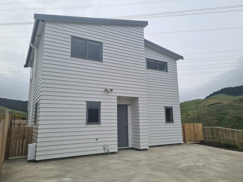 128 Melksham Drive, Churton Park, Wellington - Carousel 2