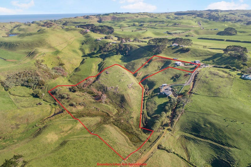 50 Binns Road, Karioitahi, Waiuku - Carousel 1