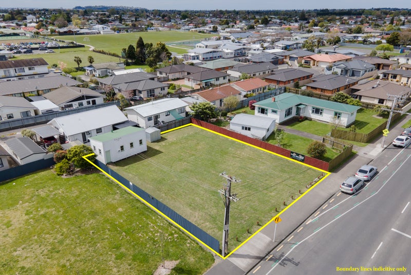 18 Meeanee Road, Taradale, Napier - Carousel 11