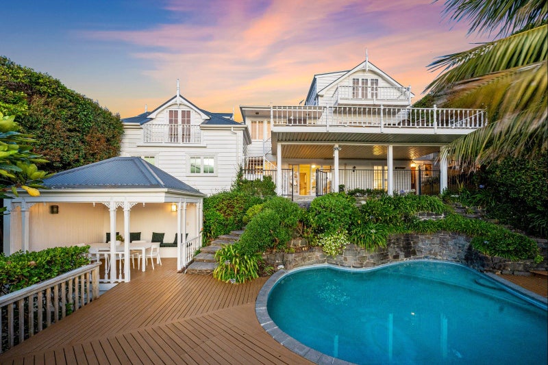 56 Queen Street, Northcote Point, Auckland - Carousel 1