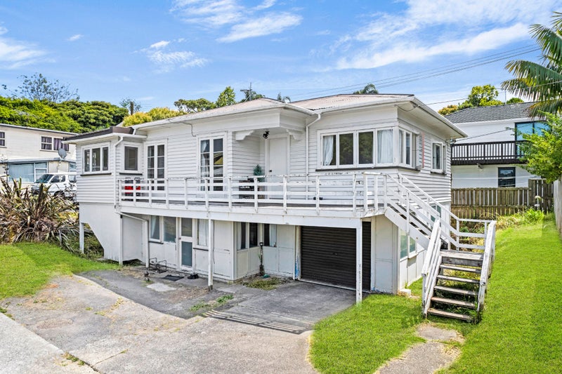 37 Whitney Street, New Windsor, Auckland - Carousel 2