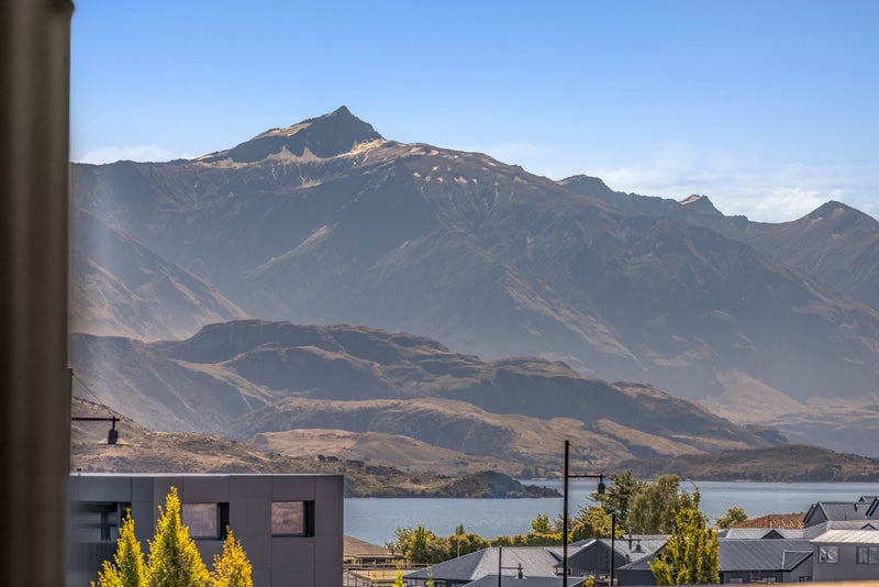 7 Mills Road, Wanaka - Carousel 2