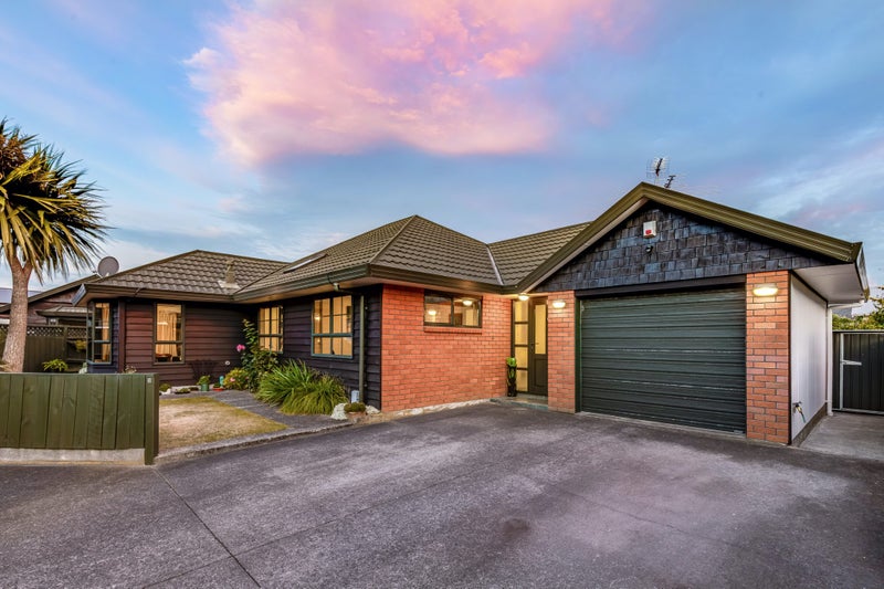 2/45 Brunswick ST, Hutt Central, Lower Hutt - Carousel 1