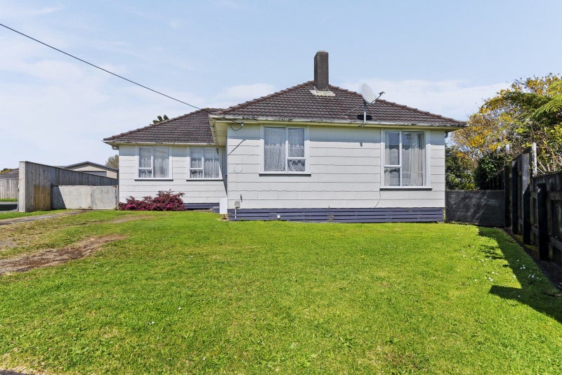 24 Ridd Street, Lynmouth, New Plymouth - Carousel 1