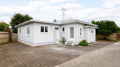 23 Taylor Terrace, St Andrews, Hamilton - Carousel 1