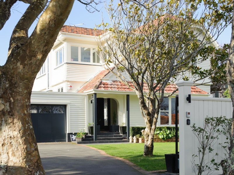 32 Orchard Street, Wadestown, Wellington - Carousel 1