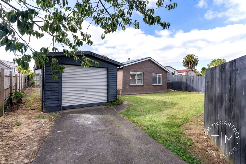 4B Whitley Crescent, Ōtara, Auckland - Carousel 1