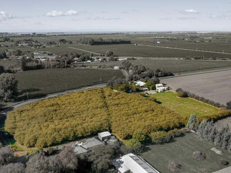 39 Rowley Crescent, Grovetown, Blenheim - Carousel 2