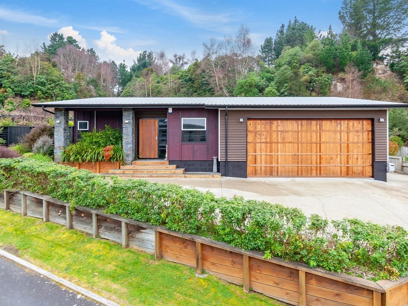 6 Meliss Brae, Rangatira Park, Taupo - Carousel 1