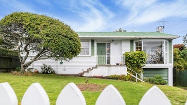 20 Blackett Crescent, Meadowbank, Auckland - Carousel 1
