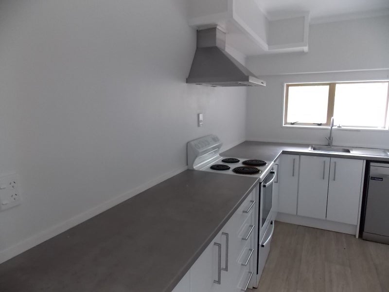 134A Raroa Road, Aro Valley, Wellington - Carousel 2