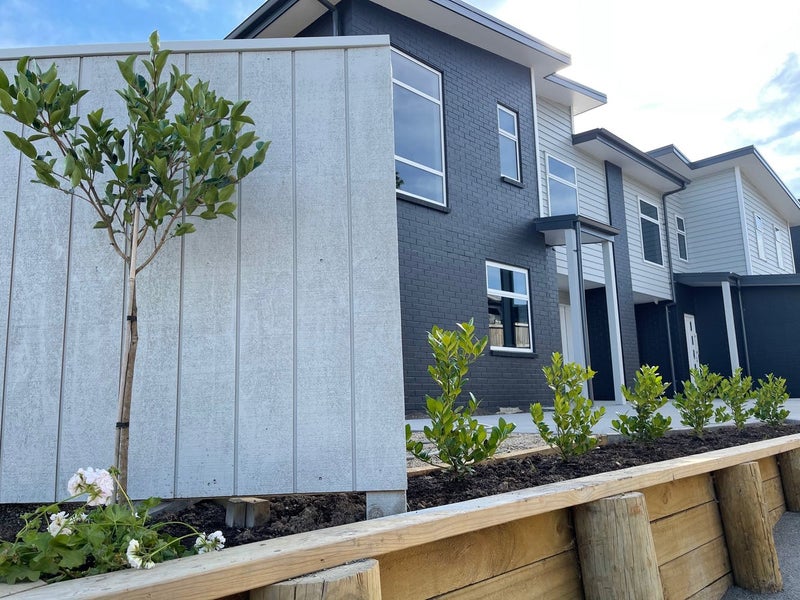 1/120 Horsham Downs Road, Rototuna North, Hamilton - Carousel 1