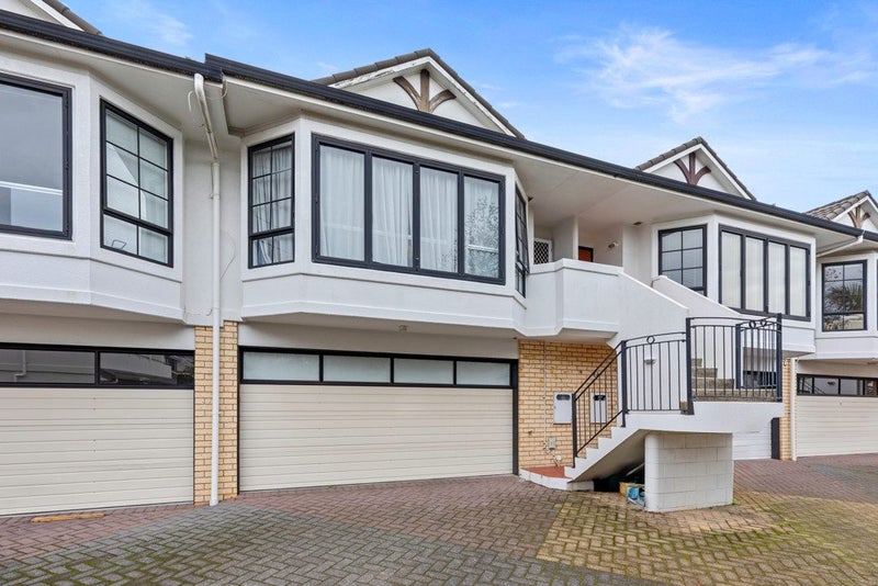 32D Miro Street, Mount Maunganui - Carousel 1