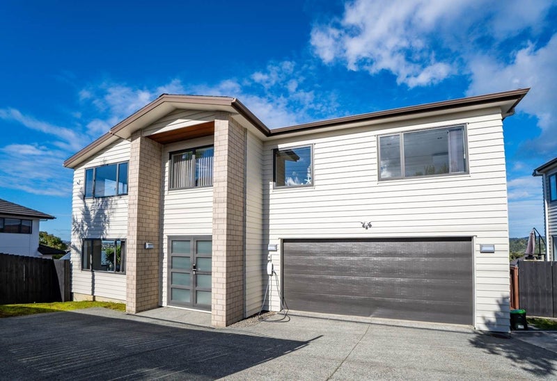 232 Sturges Road, Henderson, Auckland - Carousel 1