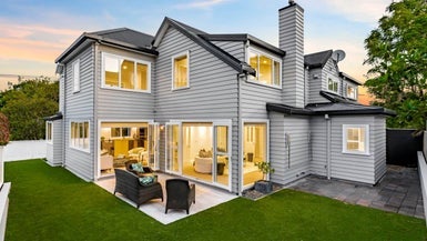 1A Meyrick Place, Meadowbank, Auckland - Carousel 1