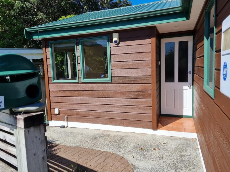 18 Sydenham Street, Northland, Wellington - Carousel 2