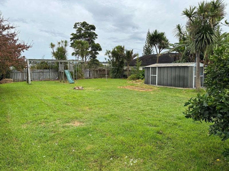 660 Te Atatu Road, Te Atatu Peninsula, Auckland - Carousel 2
