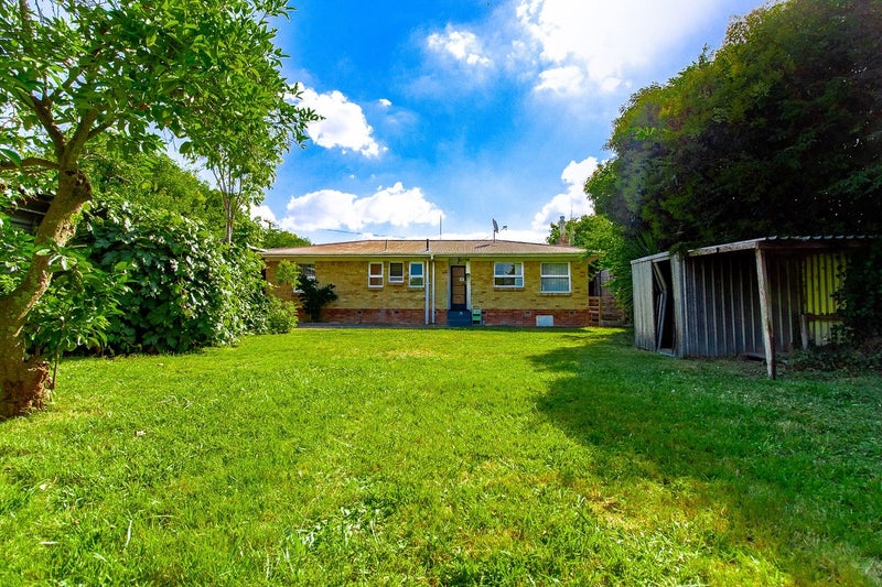 272 Fox Street, Hamilton East, Hamilton - Carousel 11