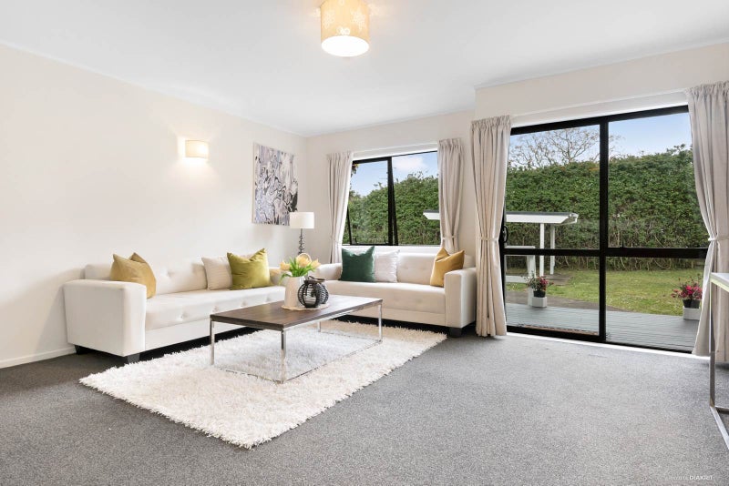 2/22 Northcote Road, Takapuna, Auckland - Carousel 2