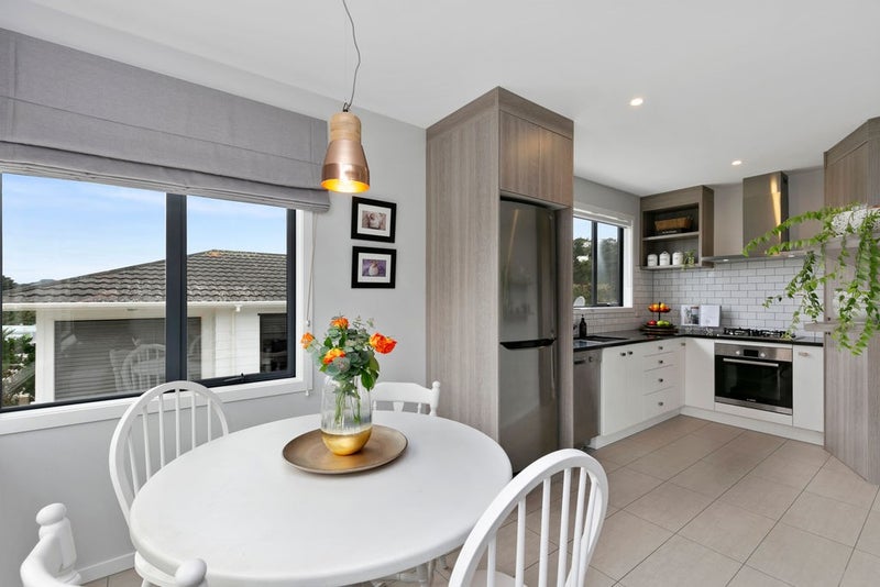1/15 Hindmarsh Street, Johnsonville, Wellington - Carousel 1