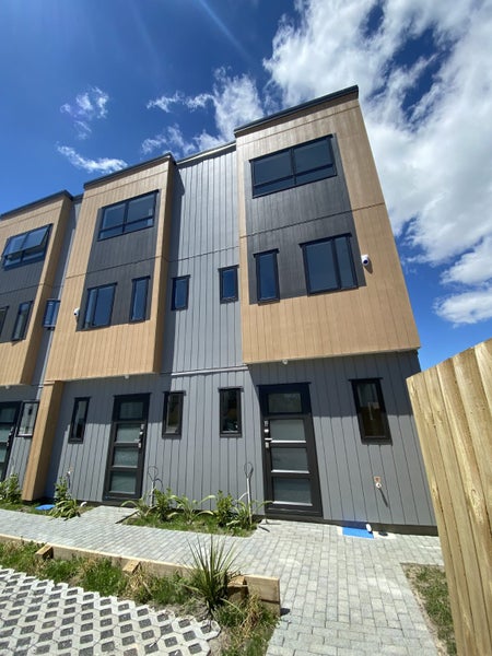 19/8 Arney Road, Ranui, Auckland - Carousel 2