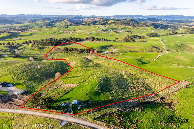 197 Ford Road, WHAKAPIRAU - Carousel 1