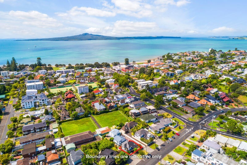 8 Nihill Crescent, Mission Bay, Auckland - Carousel 2