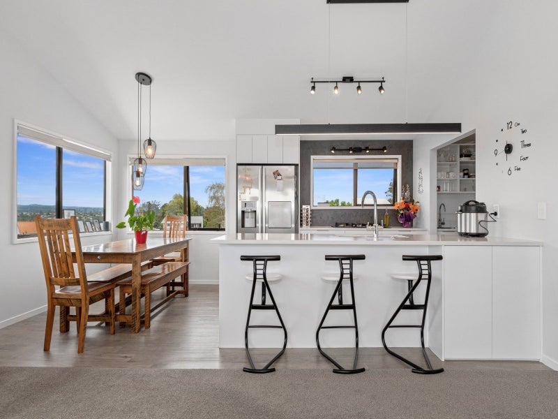 57 Winchester Terrace, Bethlehem, Tauranga - Carousel 2