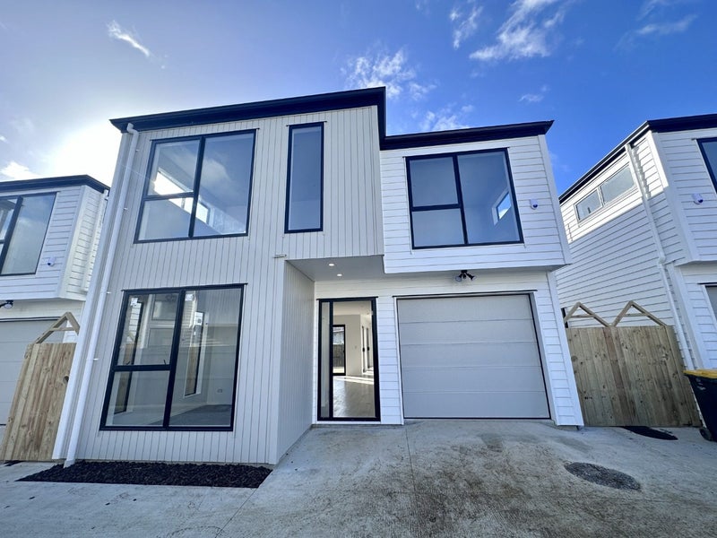 3B Glennandrew Drive, Half Moon Bay, Auckland - Carousel 2