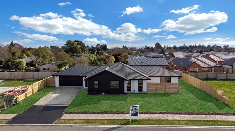 50 Suffolk Drive, Kirwee, Kirwee - Carousel 2