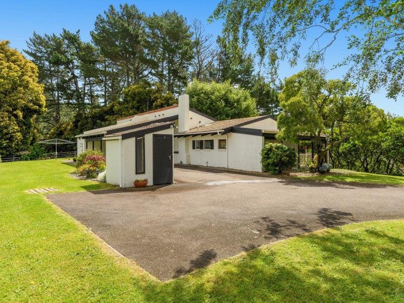 476 Cambridge Road, Tauriko, Tauranga - Carousel 1
