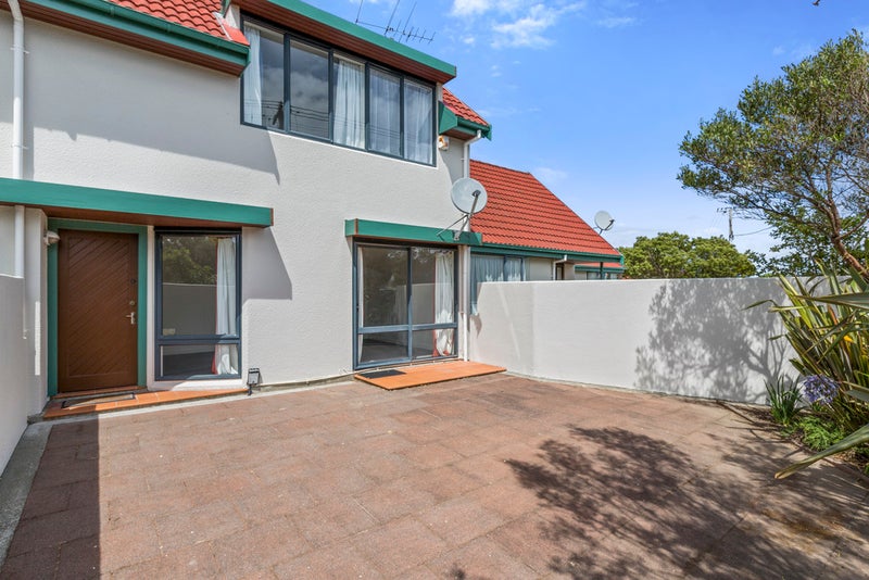 8/24 Mcbain Grove, Avalon, Lower Hutt - Carousel 1