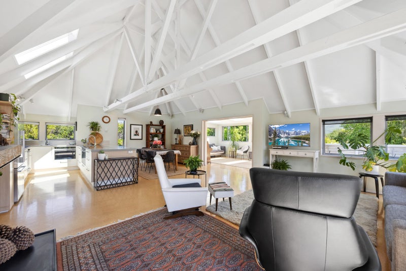 35 Rata Street, Wanaka - Carousel 1