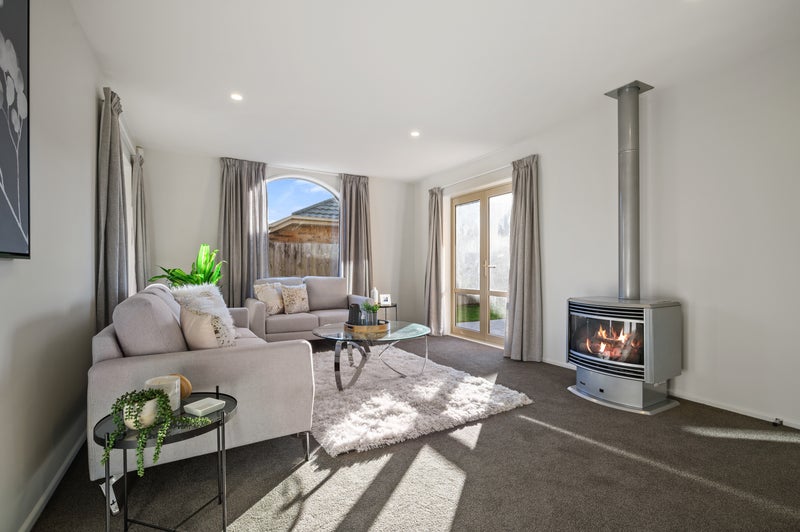 4 Mollymawk Place, Woolston, Christchurch - Carousel 2