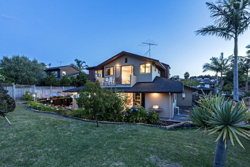 13 Oakway Drive, Schnapper Rock, Auckland - Carousel 2