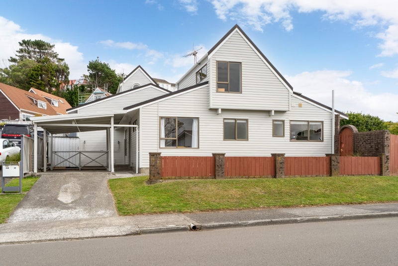24B Cambrian Street, Churton Park, Wellington - Carousel 1
