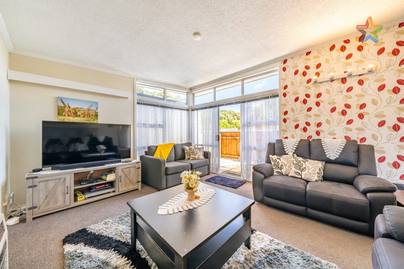 62B Dover Road, Wainuiomata, Lower Hutt - Carousel 2