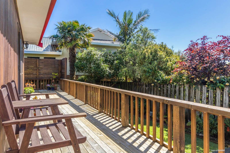 1/14 Brixton Road, Manly, Whangaparaoa - Carousel 2