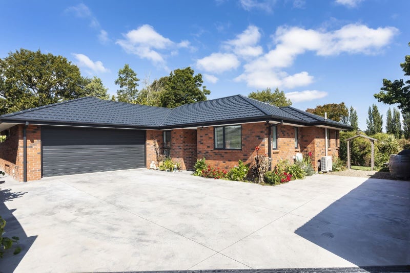 11 Styxspring Lane, Harewood, Christchurch - Carousel 1