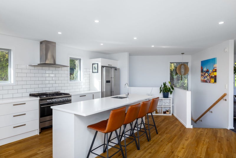 5 Marama Crescent, Mount Pleasant, Christchurch - Carousel 2