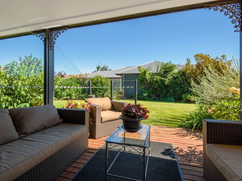 5 Bridesdale Drive, Lake Hayes, Queenstown - Carousel 2