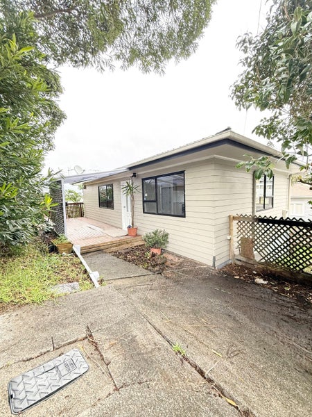 37A Whitney Street, New Windsor, Auckland - Carousel 2
